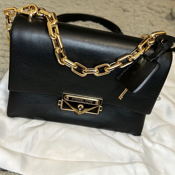Michael Kors purse - Picture 1 of 4